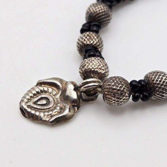 Handmade‎ Triple Strand Black Seed Beads Silver Tribal Heart and Textured Beads - Picture 4 of 4